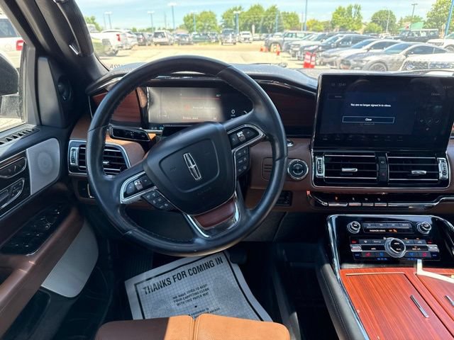 Used 2022 Lincoln Navigator Reserve AWD/4WD image 20