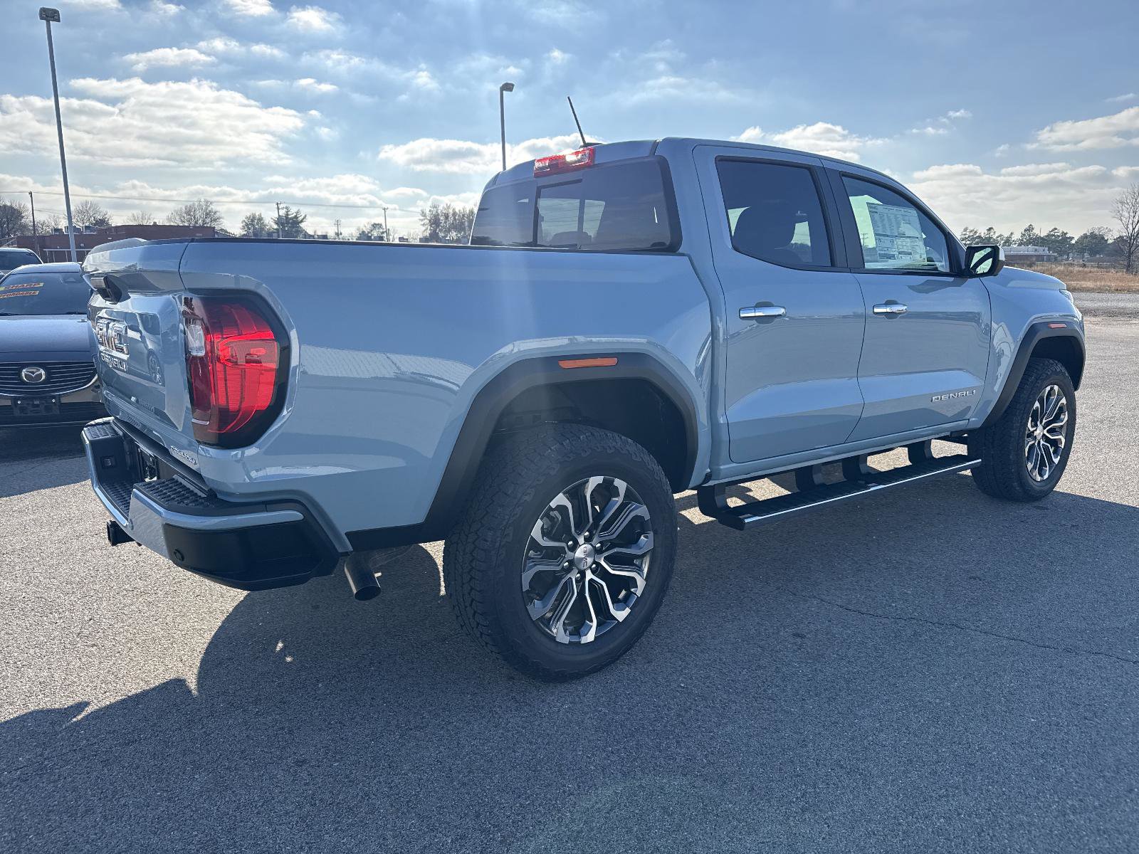 New 2026 GMC Canyon Denali image 5