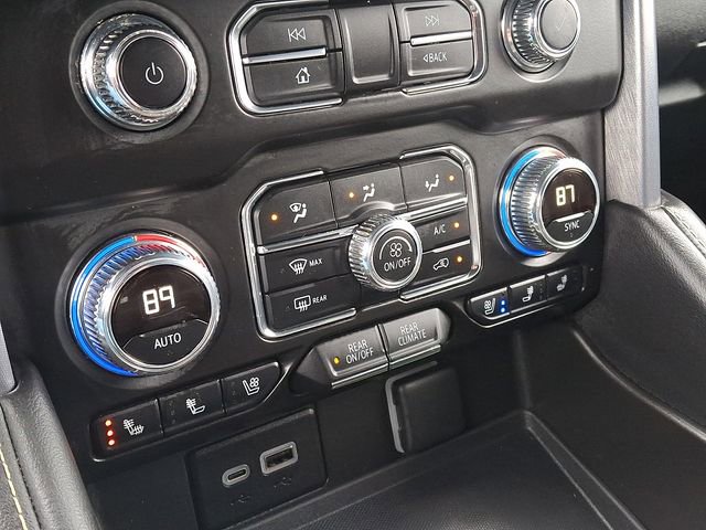 Certified 2024 GMC Yukon XL SLT w/ SLT Luxury Package image 16