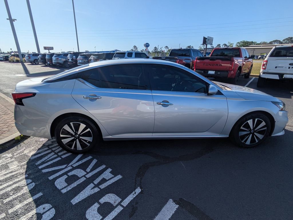 Used 2019 Nissan Altima 2.5 SV image 4
