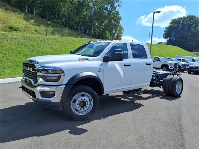 New 2026 RAM 4500 Tradesman w/ Chrome Appearance Group image 1