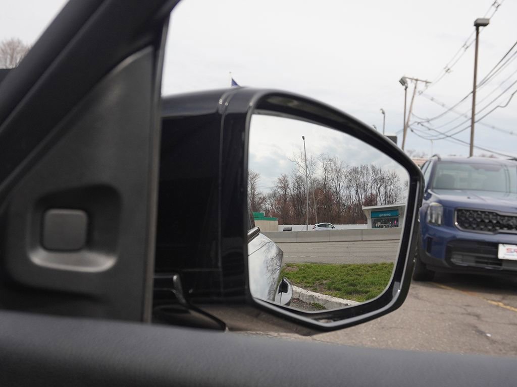 Used 2023 Acura MDX A-Spec image 40