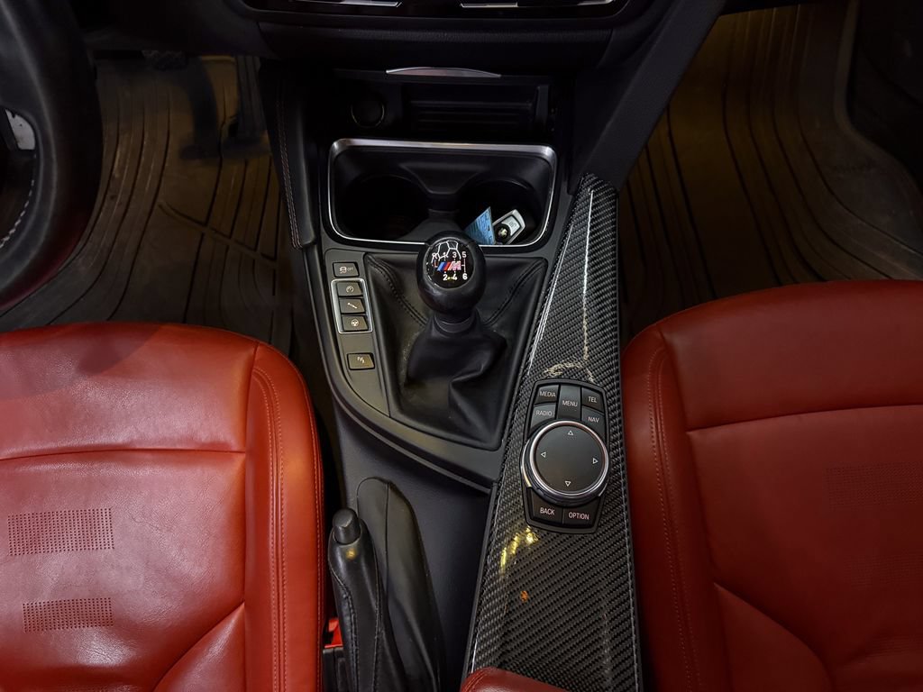 Used 2015 BMW M4 Coupe w/ Executive Package RWD image 20