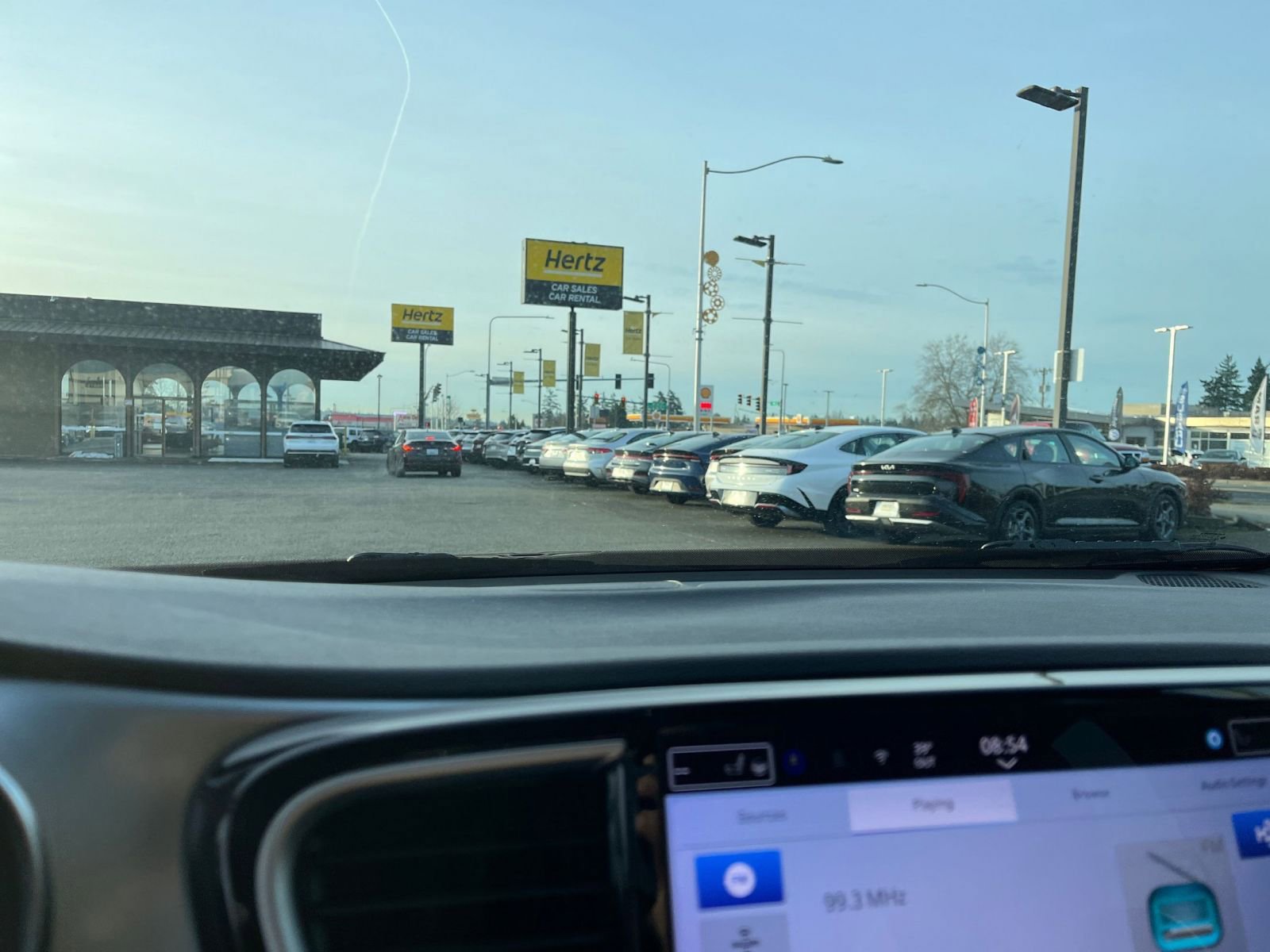 Used 2025 Chrysler Pacifica Limited image 17