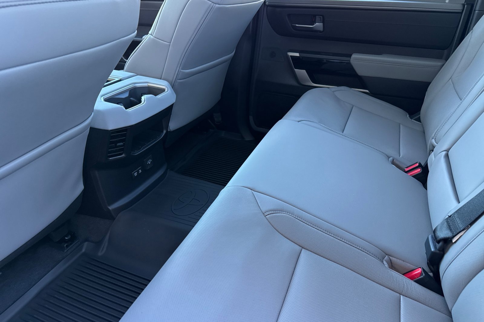 New 2026 Toyota Tundra Limited image 12