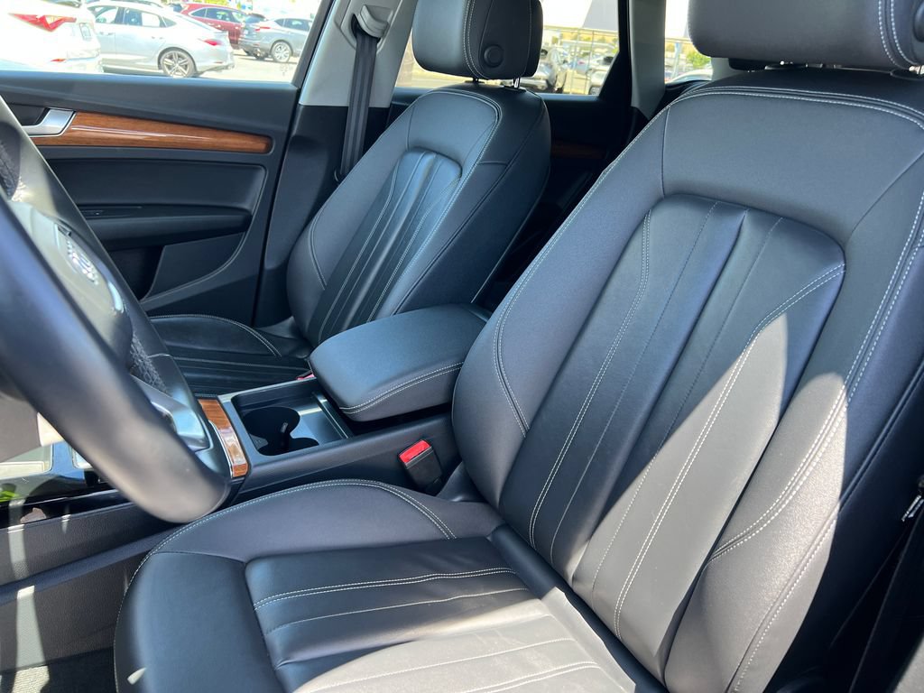 Used 2023 Audi Q5 2.0T Premium w/ Convenience Package AWD/4WD image 15
