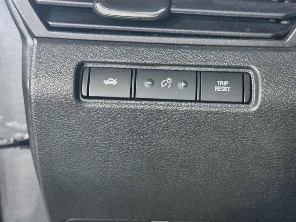 Certified 2024 Nissan Altima 2.5 SV FWD image 18