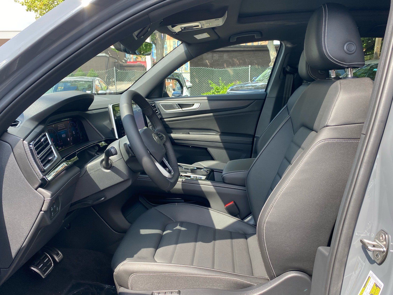 New 2026 Volkswagen Atlas Cross Sport SEL R-Line AWD/4WD image 7