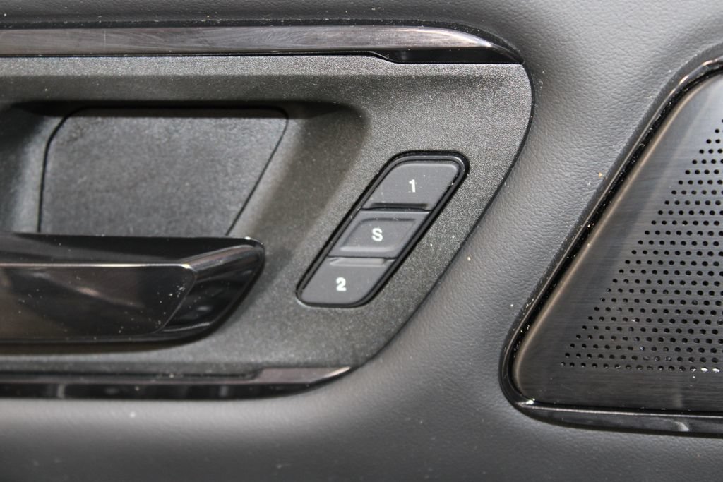 Used 2023 RAM 1500 Limited AWD/4WD image 40