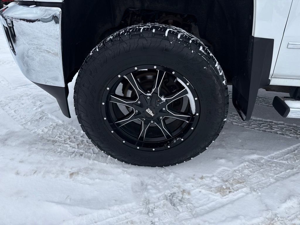 Used 2018 Chevrolet Silverado 2500 LTZ w/ Vortec Plus Package image 26