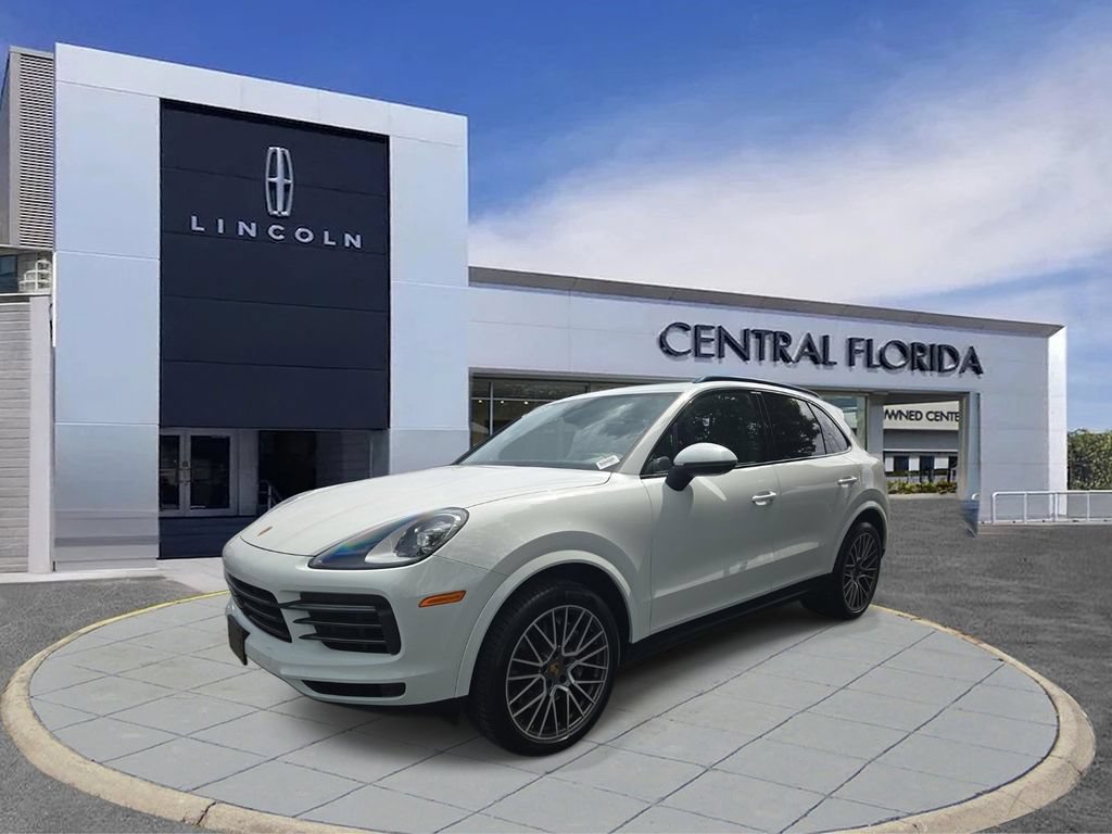 Used 2023 Porsche Cayenne Platinum Edition AWD/4WD image 7