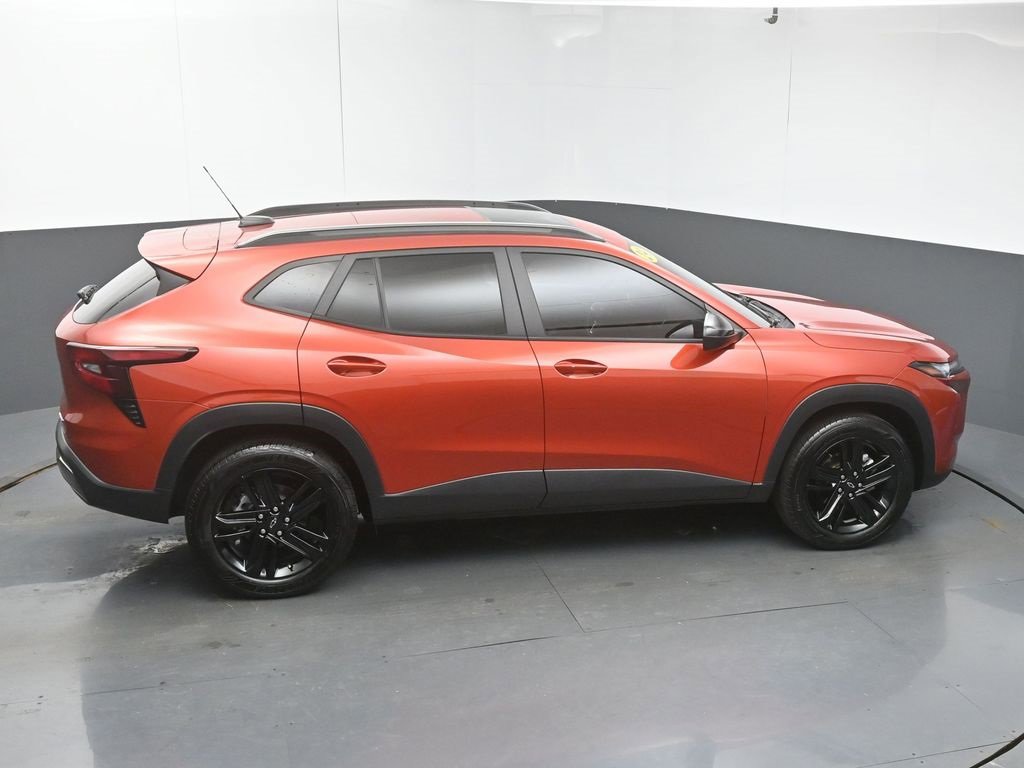 Used 2024 Chevrolet Trax ACTIV w/ Sunroof Package image 48