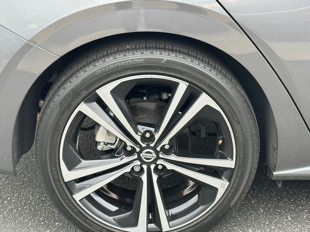 Used 2023 Nissan Sentra SR w/ SR Premium Package image 14