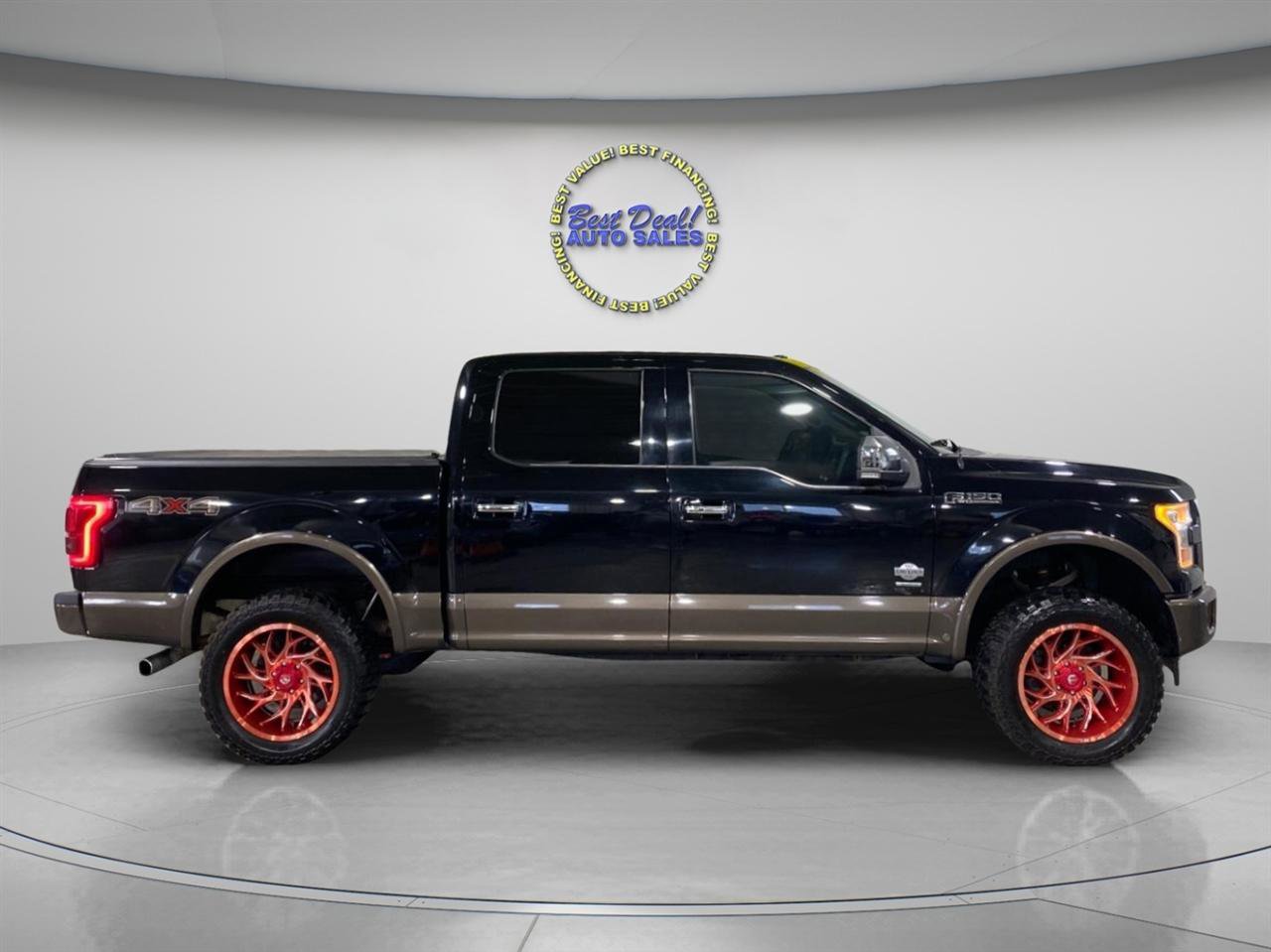 Used 2017 Ford F150 King Ranch w/ Equipment Group 601A Luxury AWD/4WD image 6