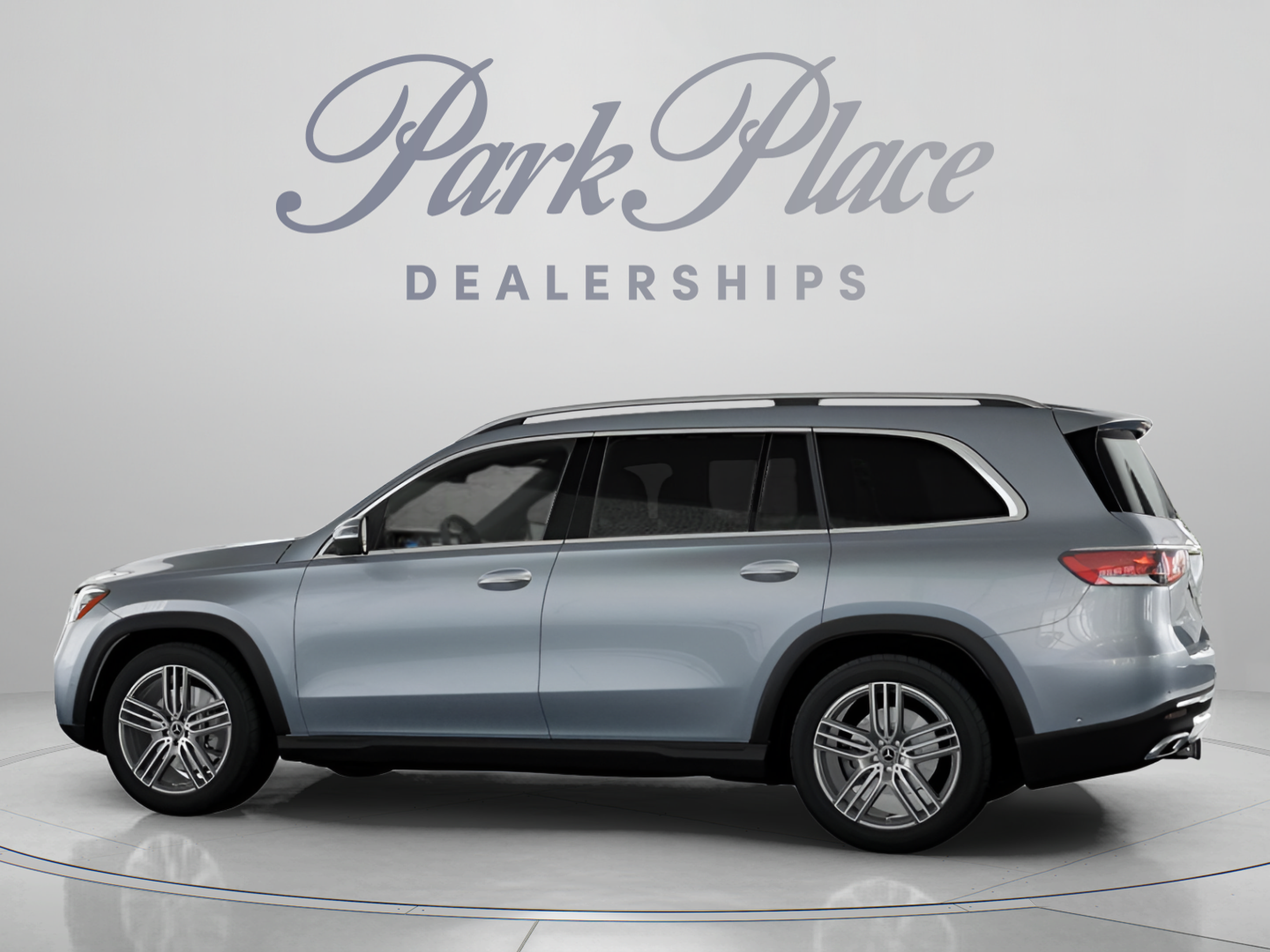 Used 2026 Mercedes-Benz GLS 450 4MATIC image 9