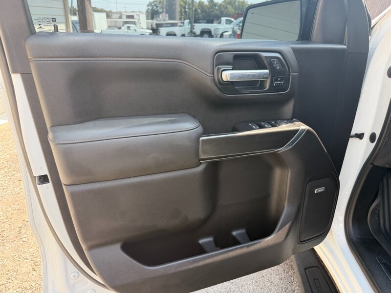 Used 2021 GMC Sierra 1500 AT4 w/ AT4 Premium Package AWD/4WD image 18