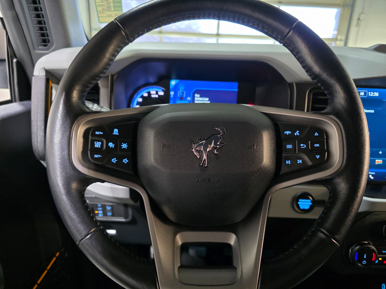 Used 2022 Ford Bronco Badlands image 25