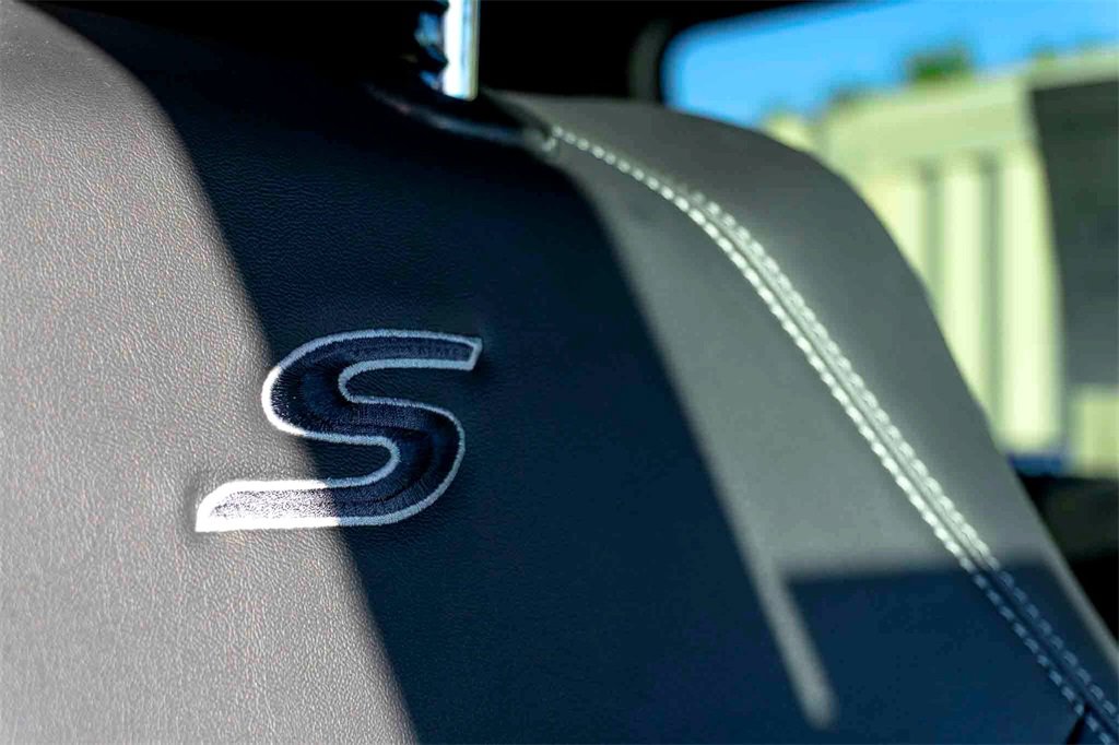 New 2026 Chrysler Pacifica Select w/ S Appearance Package image 25