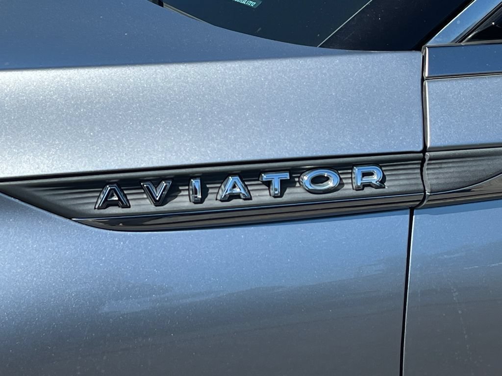Used 2020 Lincoln Aviator Reserve w/ Equipment Group 201A RWD image 41