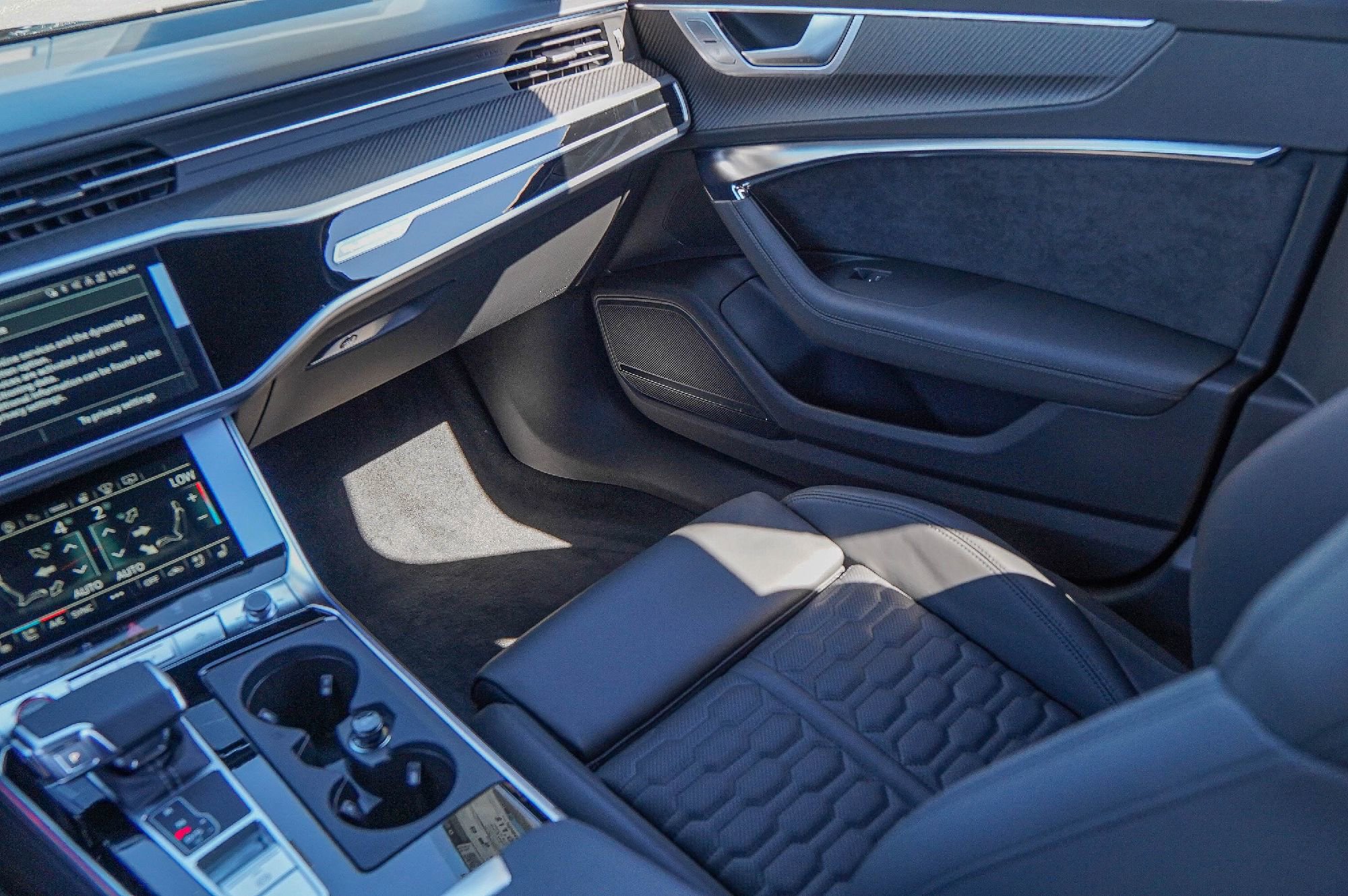 New 2026 Audi RS 6 performance image 24