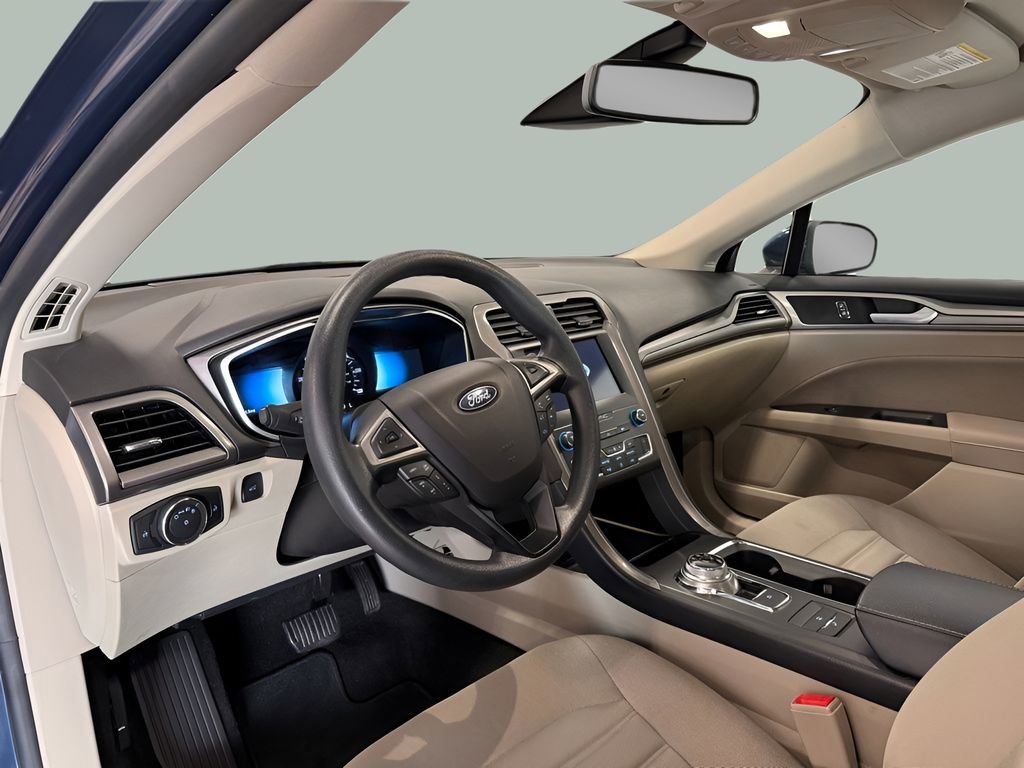 Used 2019 Ford Fusion SE image 17