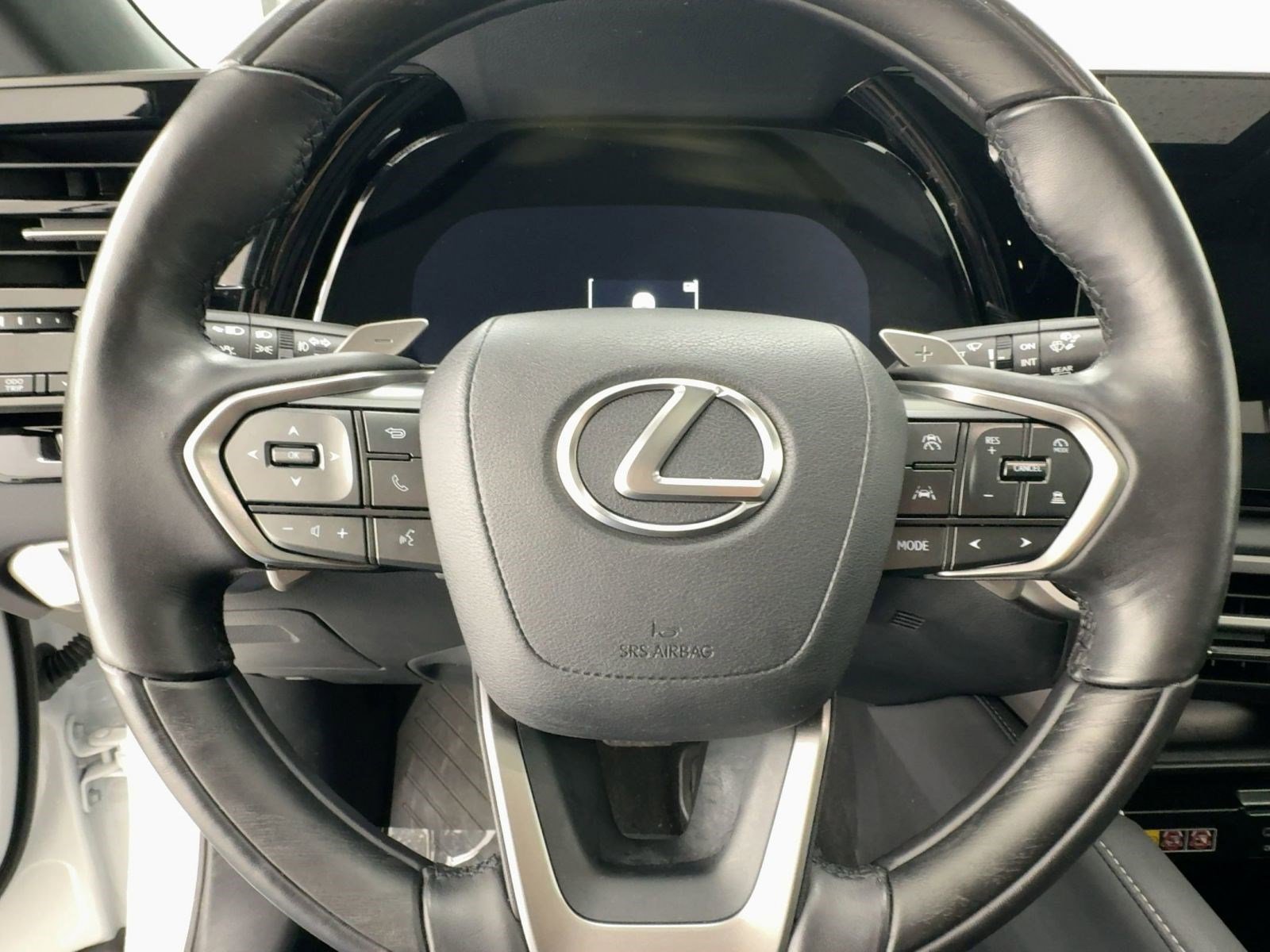 Certified 2025 Lexus RX 350 Premium w/ Accessory Package (Z1) image 16