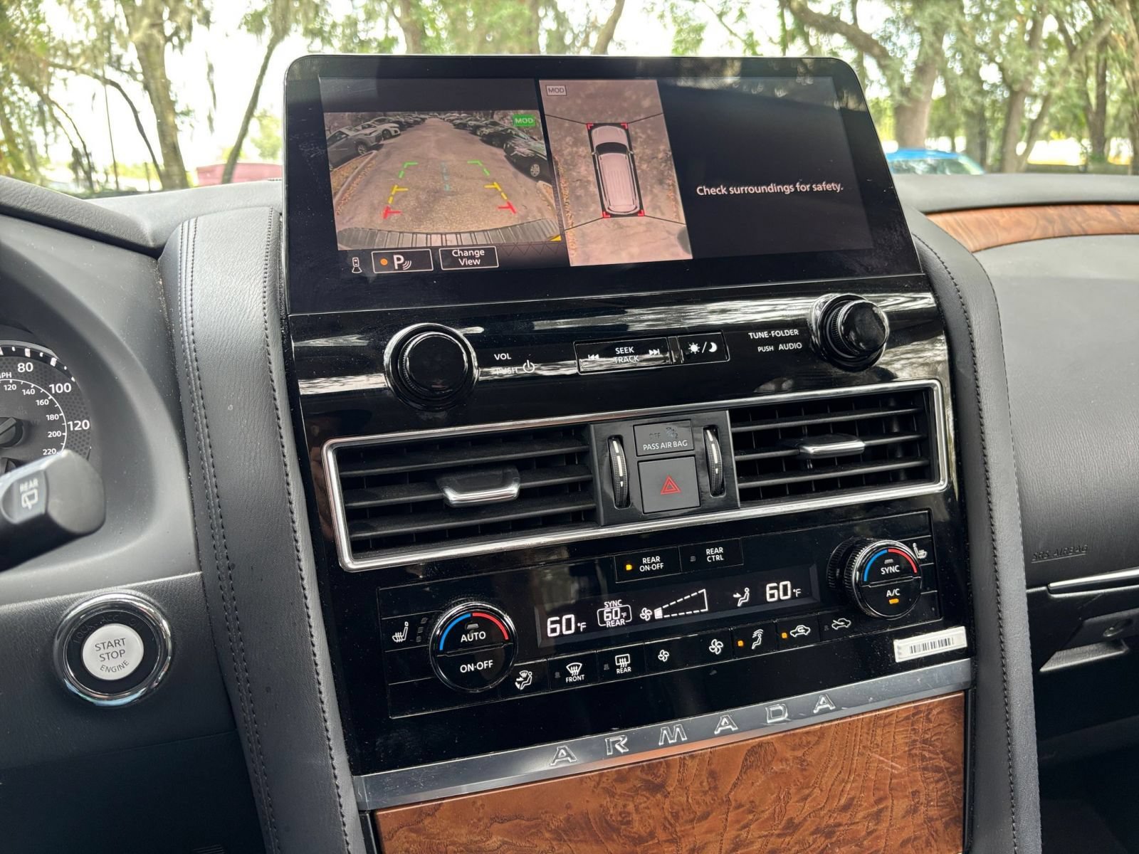 Used 2024 Nissan Armada SL RWD image 16