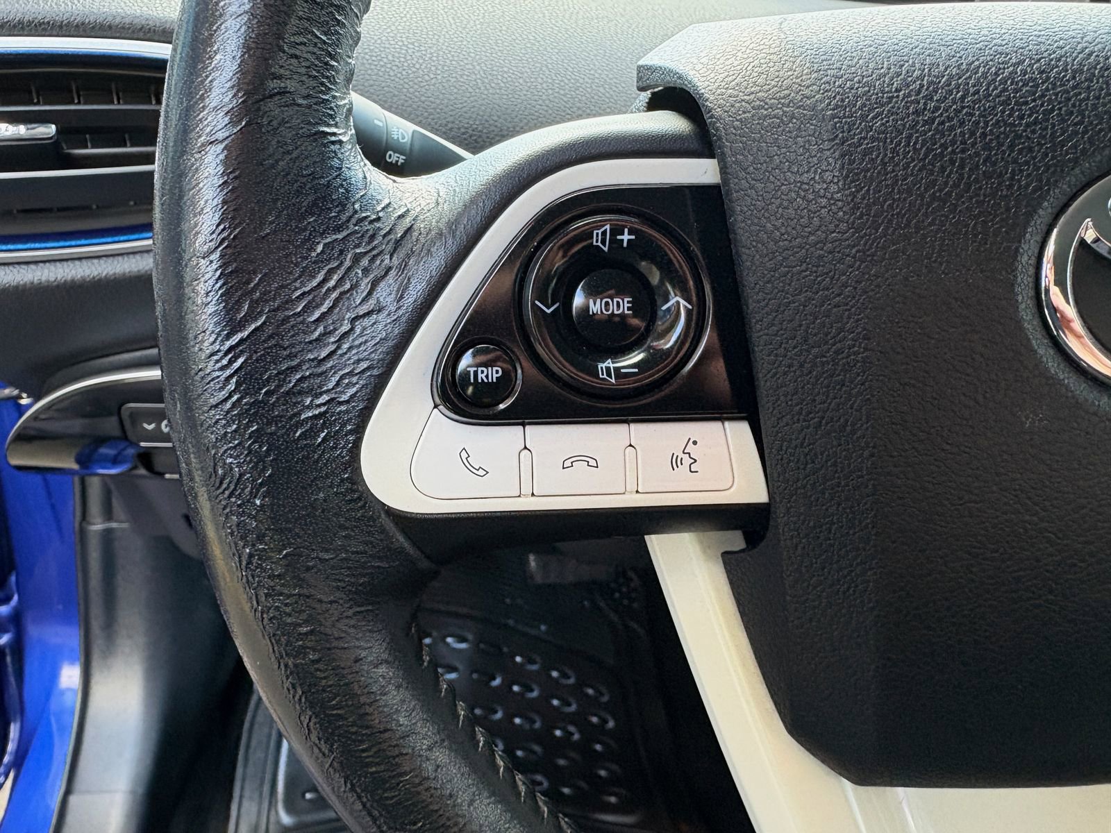 Used 2016 Toyota Prius Four Touring w/ Premium Convenience Package image 35