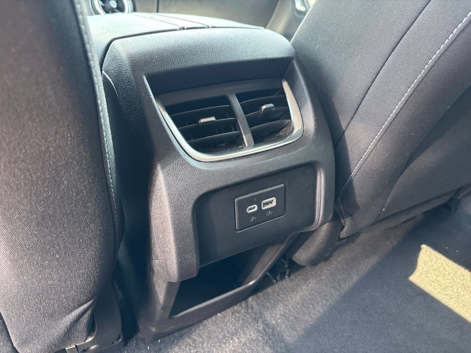 Used 2025 Chevrolet Blazer LT FWD image 24
