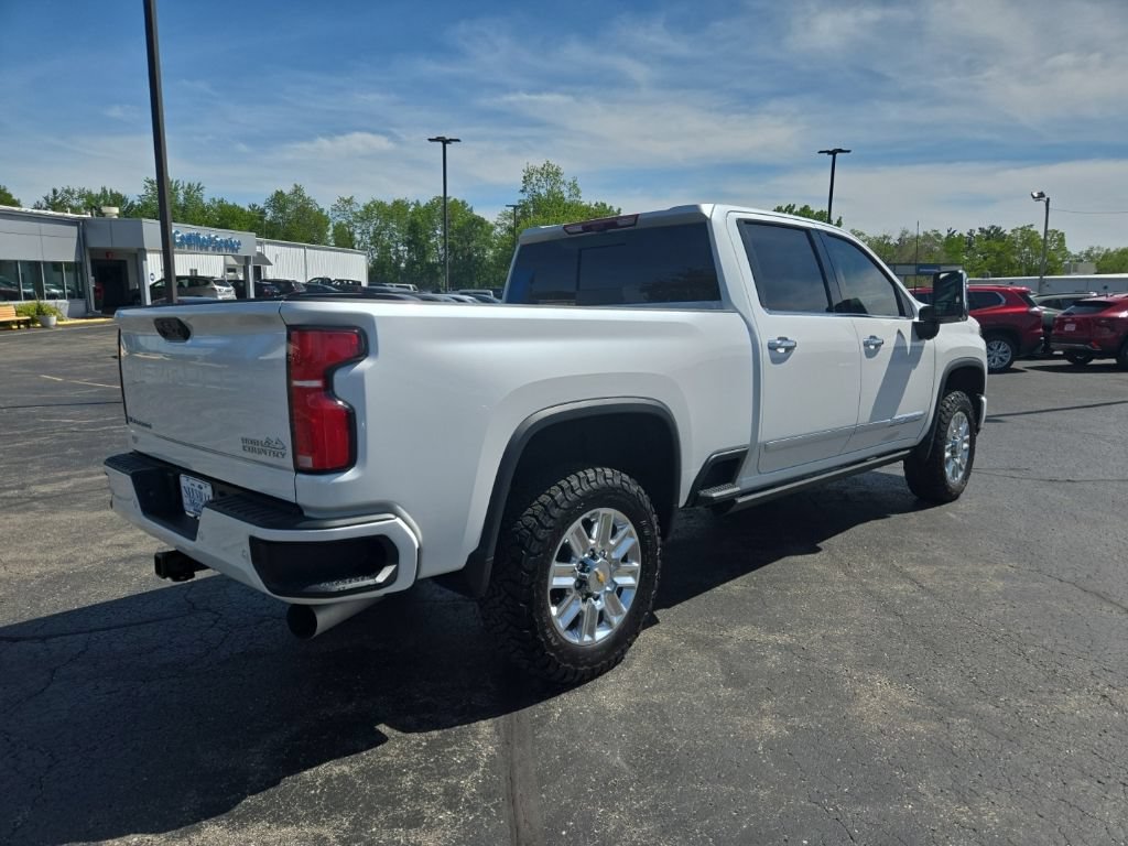 Certified 2025 Chevrolet Silverado 2500 High Country w/ High Country Premium Package AWD/4WD image 3