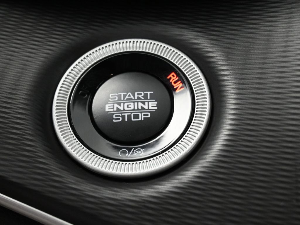 New 2025 Jeep Grand Cherokee L Laredo image 24