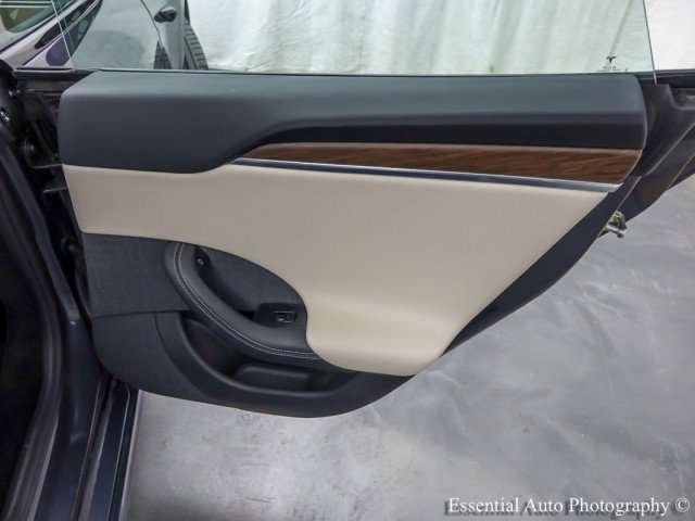 Used 2022 Tesla Model S image 40