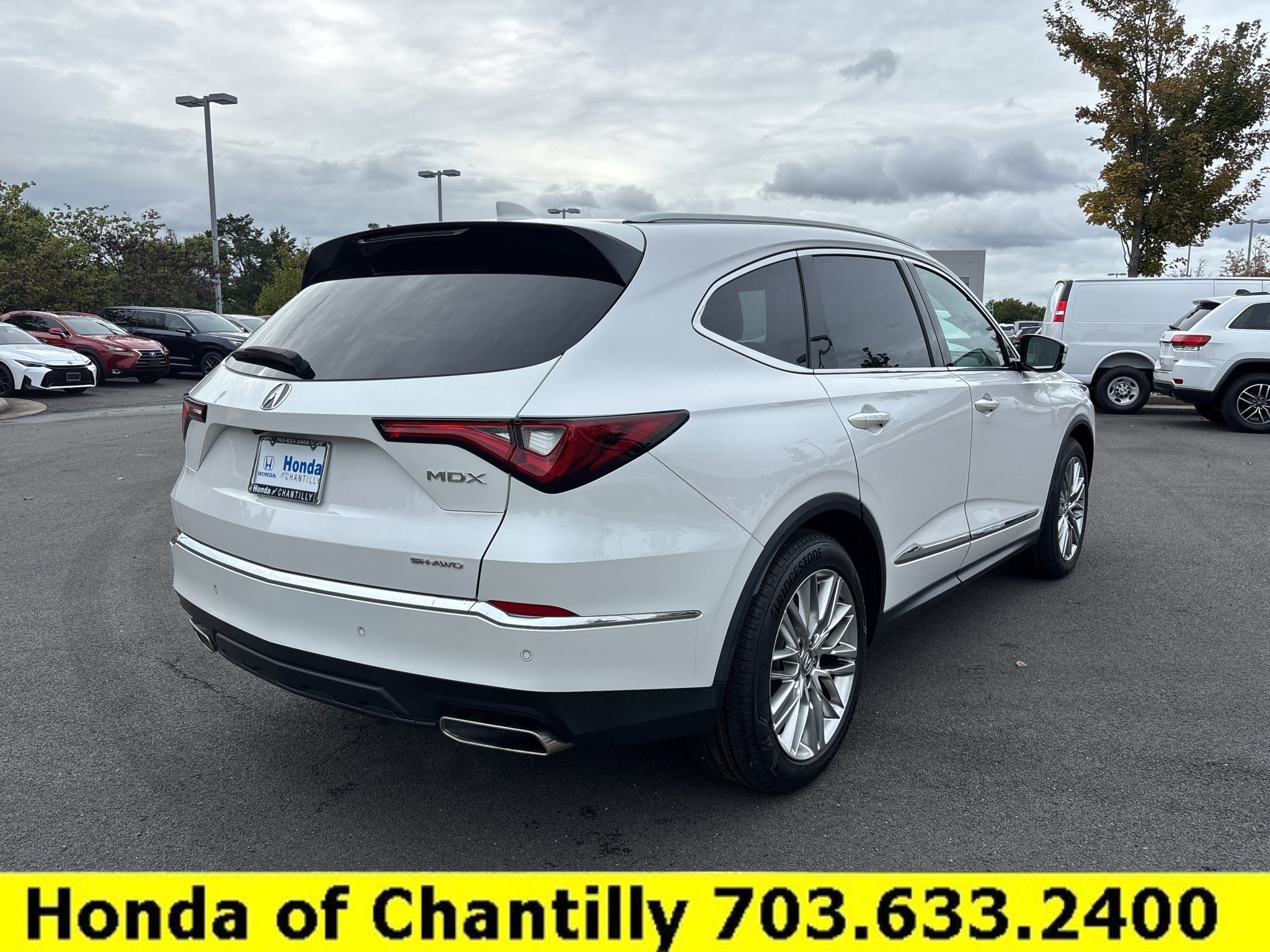 Used 2023 Acura MDX w/ Advance Package AWD/4WD image 7