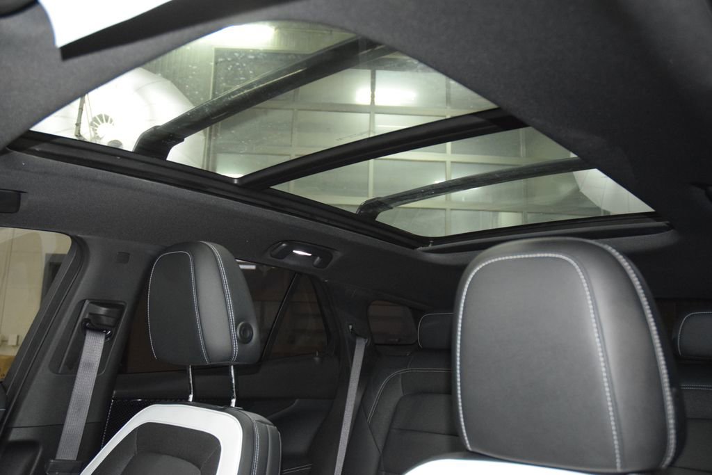 Used 2024 Chevrolet Blazer EV LT image 45