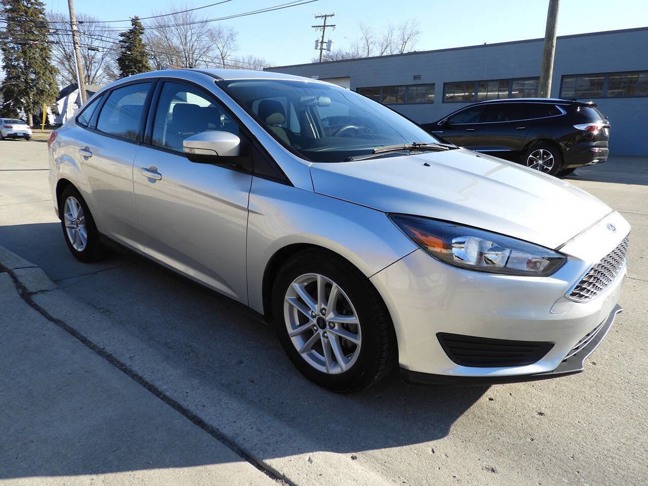 Used 2015 Ford Focus SE w/ SE Cold Weather Package image 11