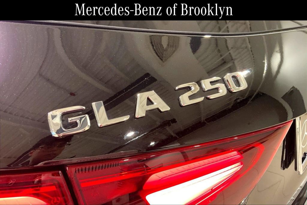 Certified 2026 Mercedes-Benz GLA 250 4MATIC image 10