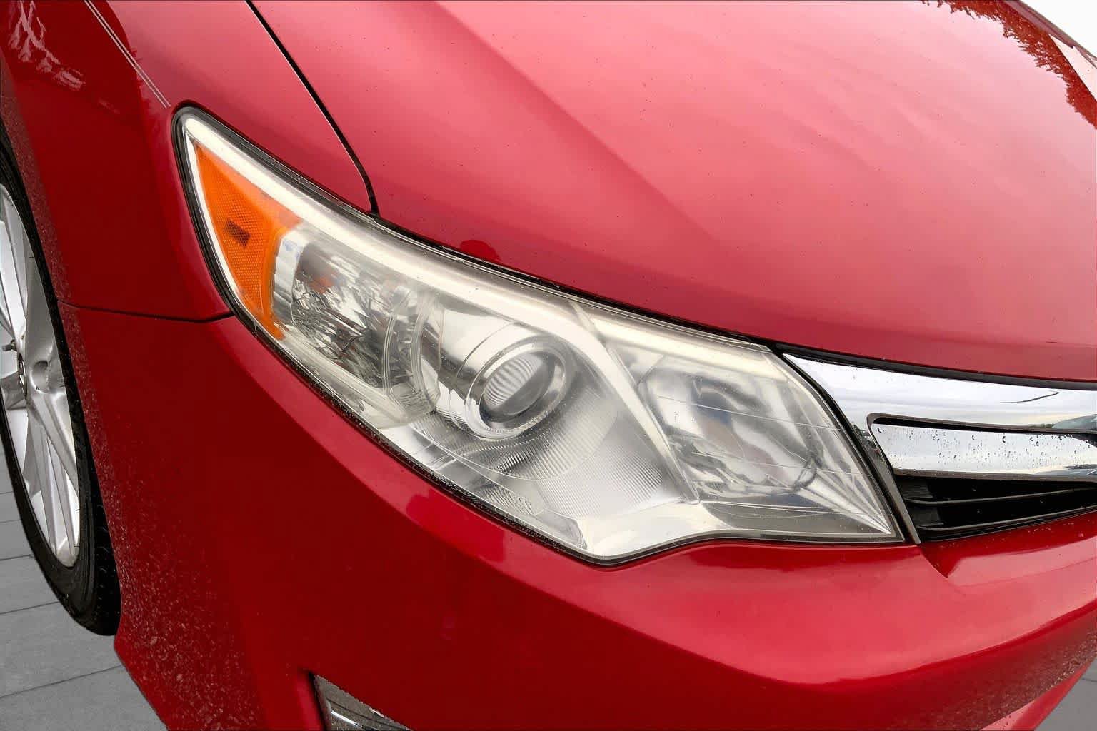 Used 2013 Toyota Camry XLE w/ Convenience Pkg FWD image 27