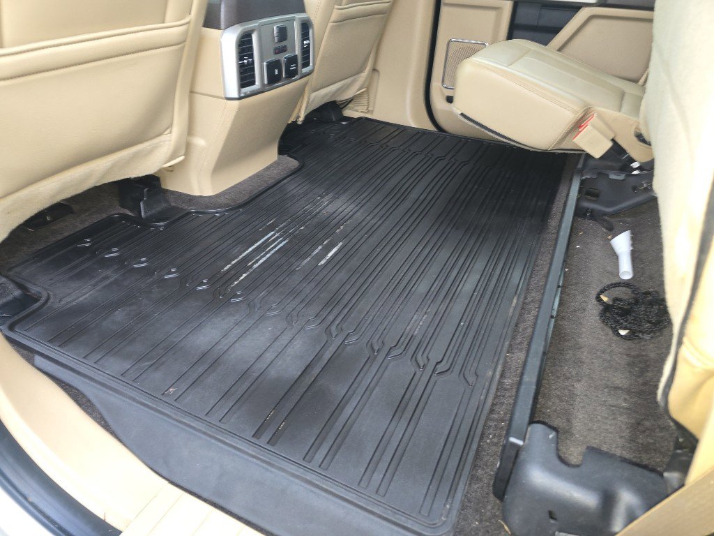 Used 2018 Ford F150 Lariat w/ Equipment Group 502A Luxury image 17