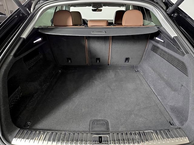 Used 2019 Audi Q8 Premium w/ Convenience Package image 28