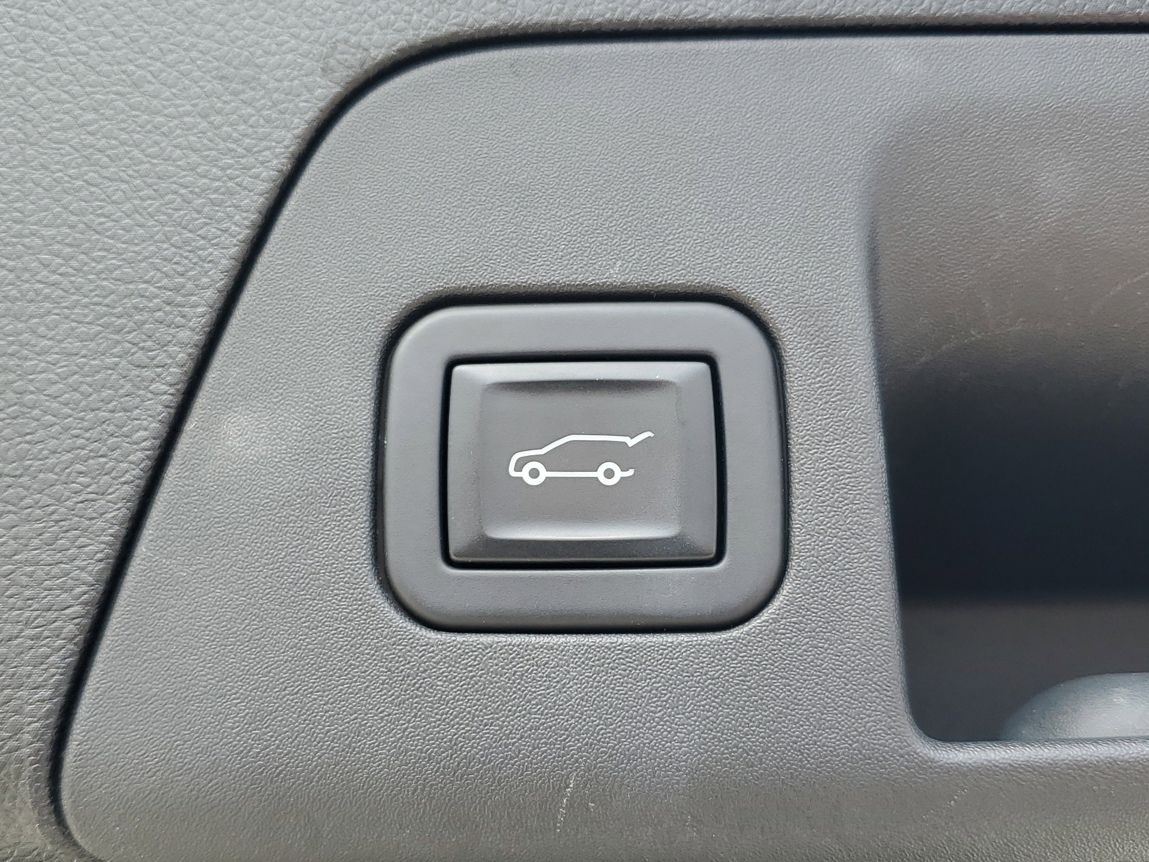Used 2023 Buick Envision Essence FWD image 7