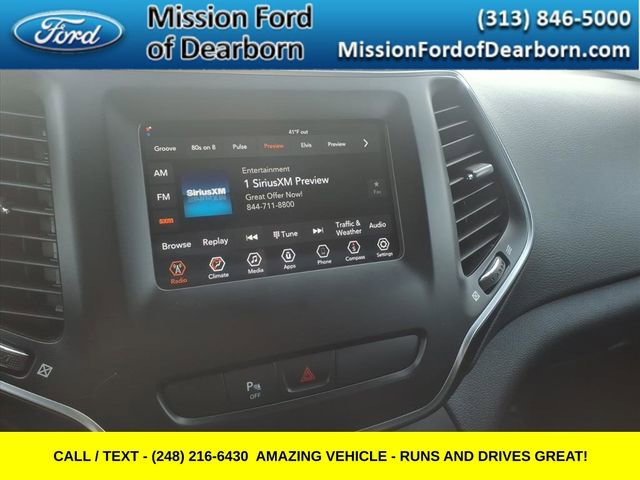 Used 2019 Jeep Cherokee Latitude Plus AWD/4WD image 17