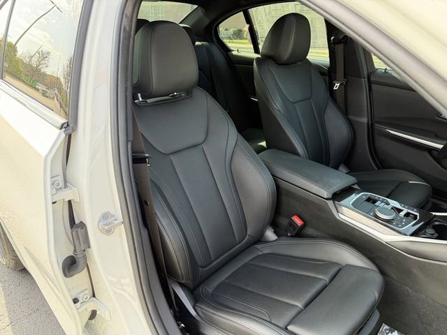 Used 2023 BMW 330i Sedan w/ Driving Assistance Package RWD image 38