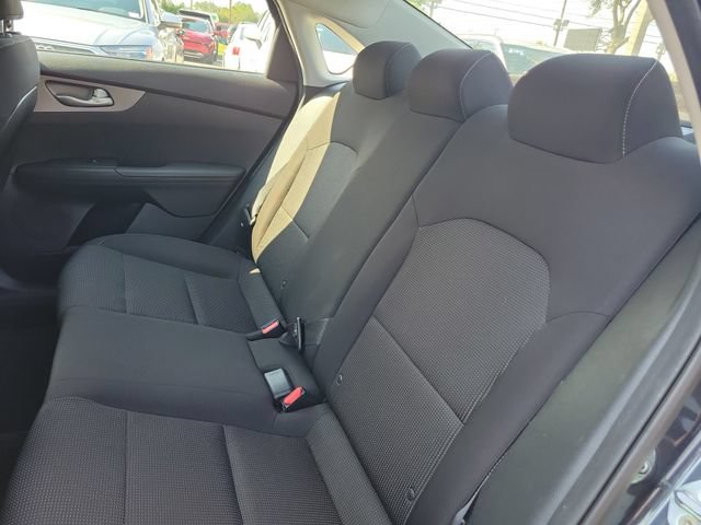 Used 2019 Kia Forte LXS FWD image 15