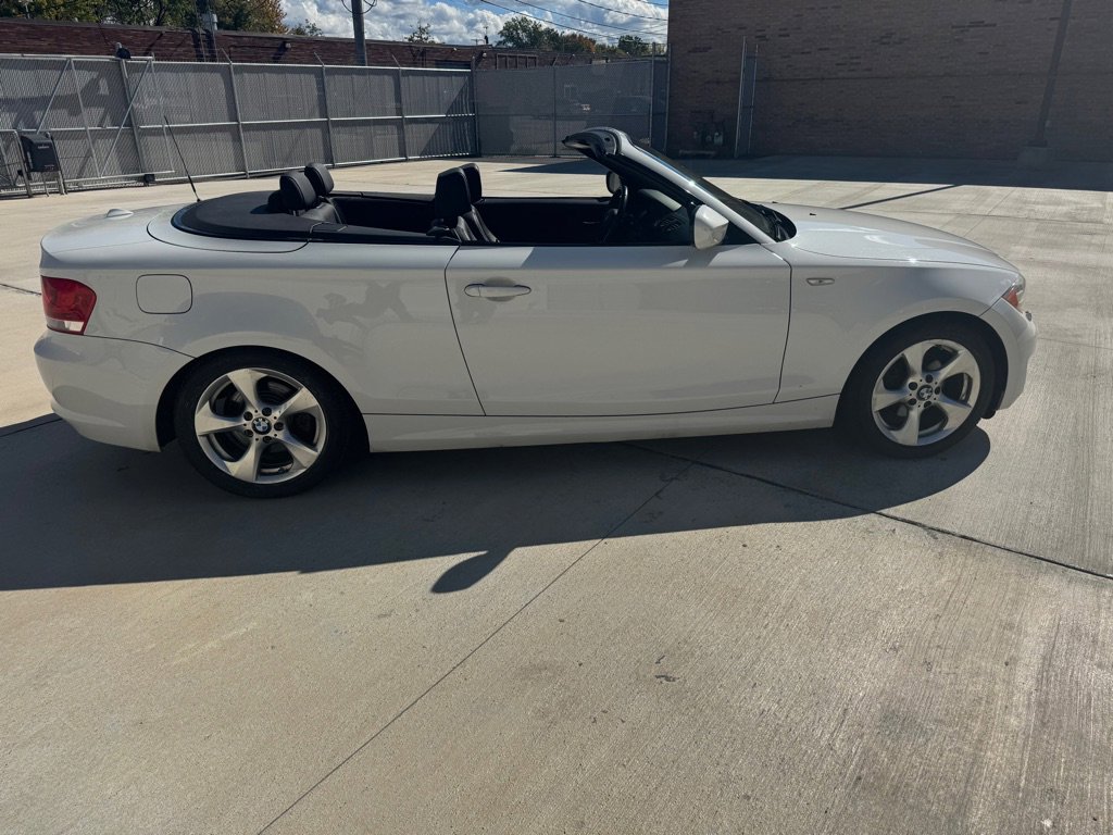 Used 2012 BMW 128i Convertible image 7