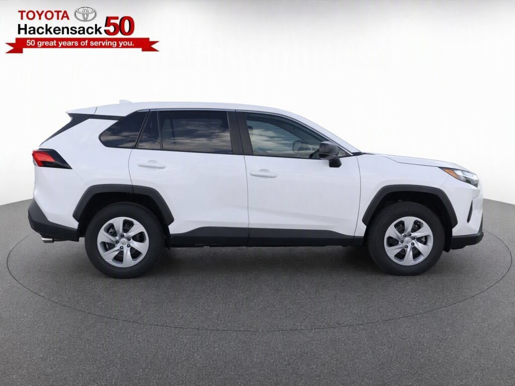 Used 2025 Toyota RAV4 LE FWD image 8