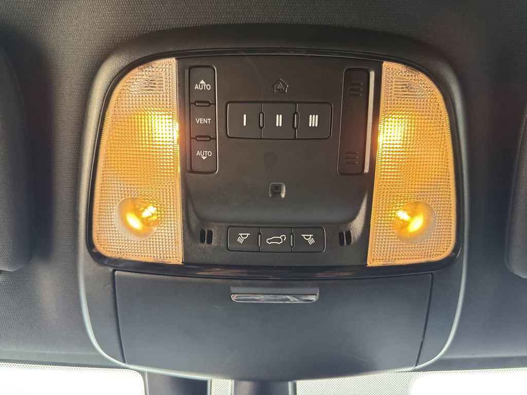 Used 2022 Dodge Durango GT image 39