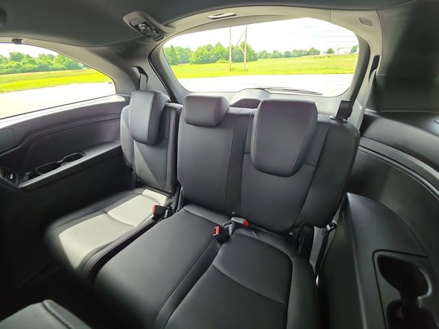 Certified 2024 Honda Odyssey Sport image 30
