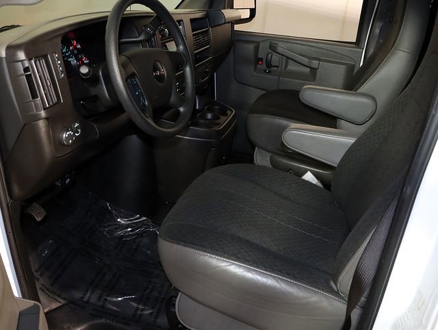 Used 2024 GMC Savana 2500 w/ Driver Convenience Package image 12