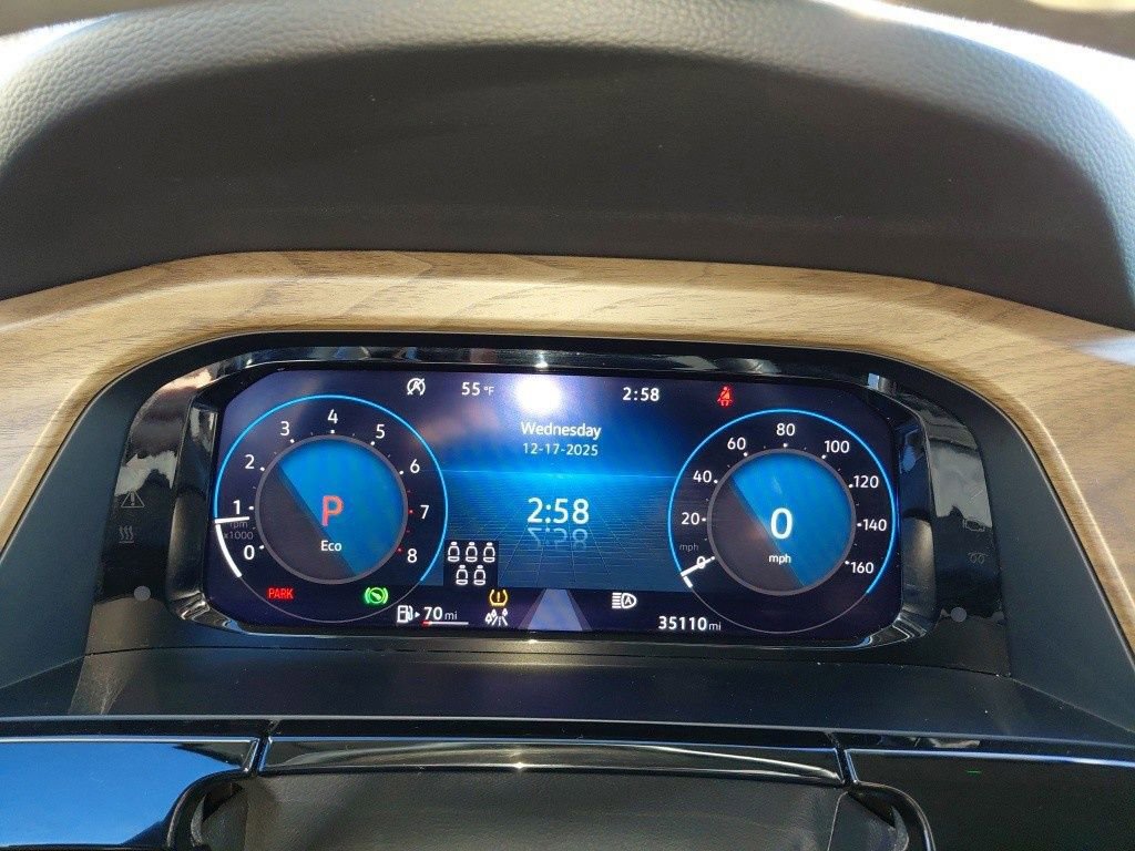 Used 2025 Volkswagen Atlas SE image 35