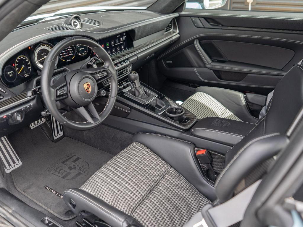 Used 2022 Porsche 911 GT3 image 5